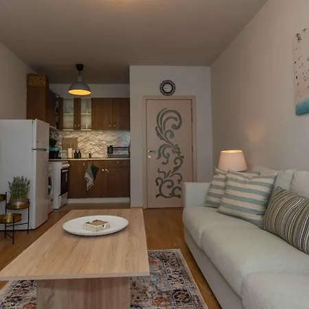 June One Bedroom Sea View Diamond