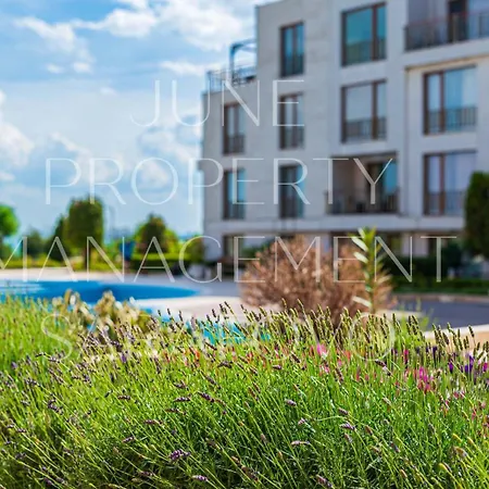 June One Bedroom Sea View Diamond