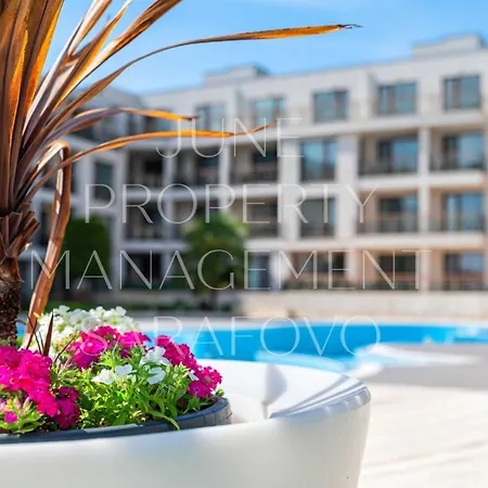 Apartment June One Bedroom Sea View Diamond *
